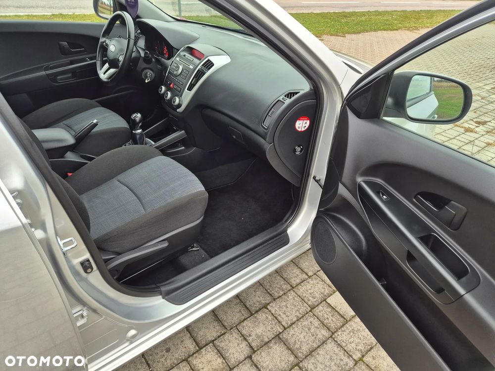 Kia Ceed 1.4 CVVT Edition 7 - 13