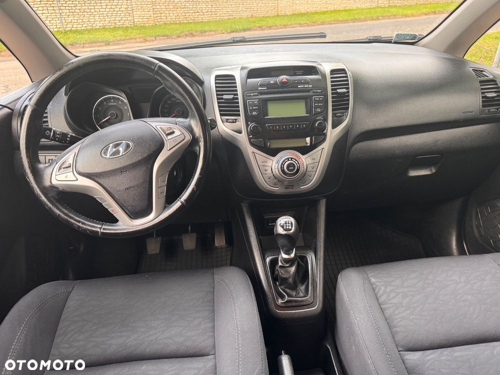 Hyundai ix20 1.6 Premium blue - 15