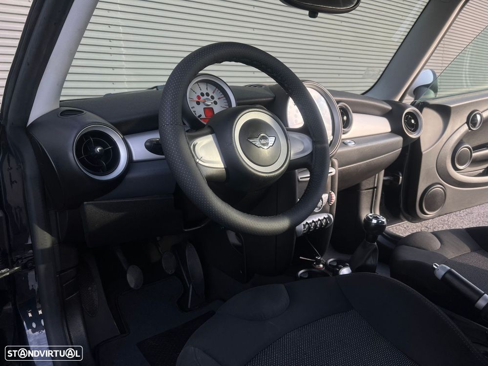 MINI 3 Portas Cooper D - 7