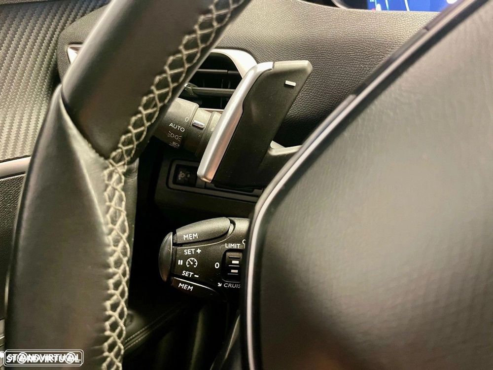 Peugeot 3008 1.2 PureTech Allure EAT6 - 18