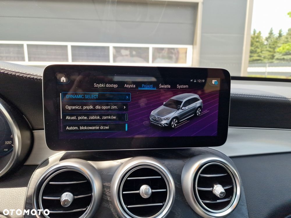 Mercedes-Benz GLC - 31