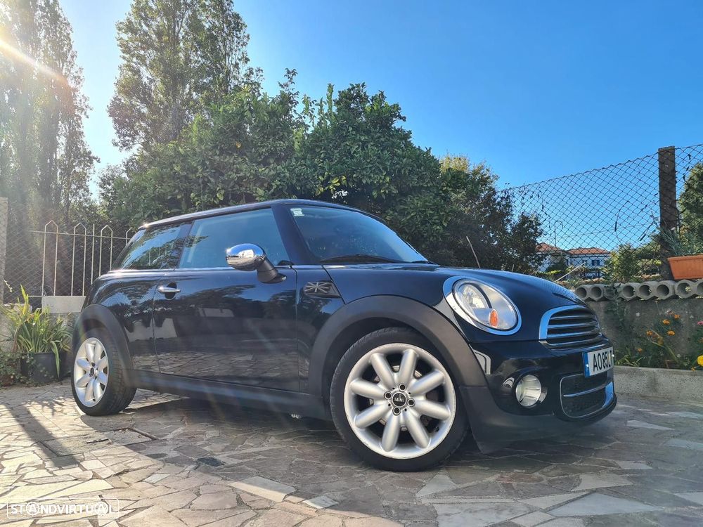 MINI 3 Portas One D - 2