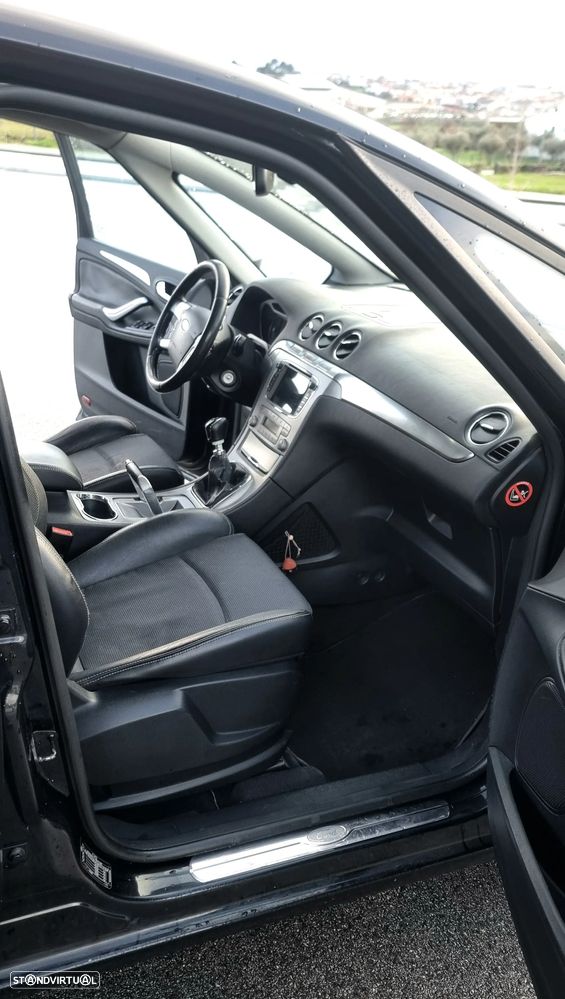 Ford S-Max 2.0 TDCi Titanium 7L - 8