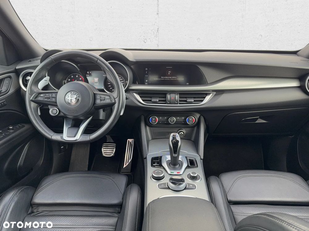 Alfa Romeo Stelvio 2.0 Turbo Veloce Q4 - 11