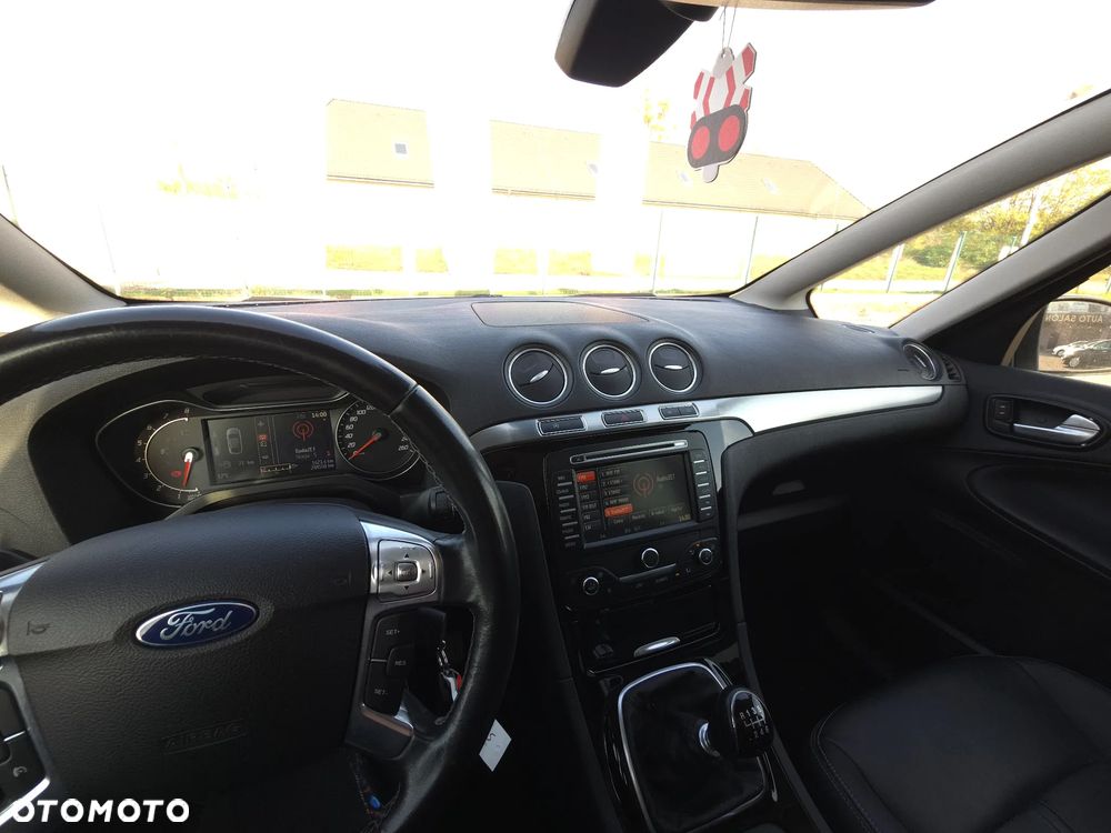 Ford S-Max 1.6 EcoBoost Titanium - 31