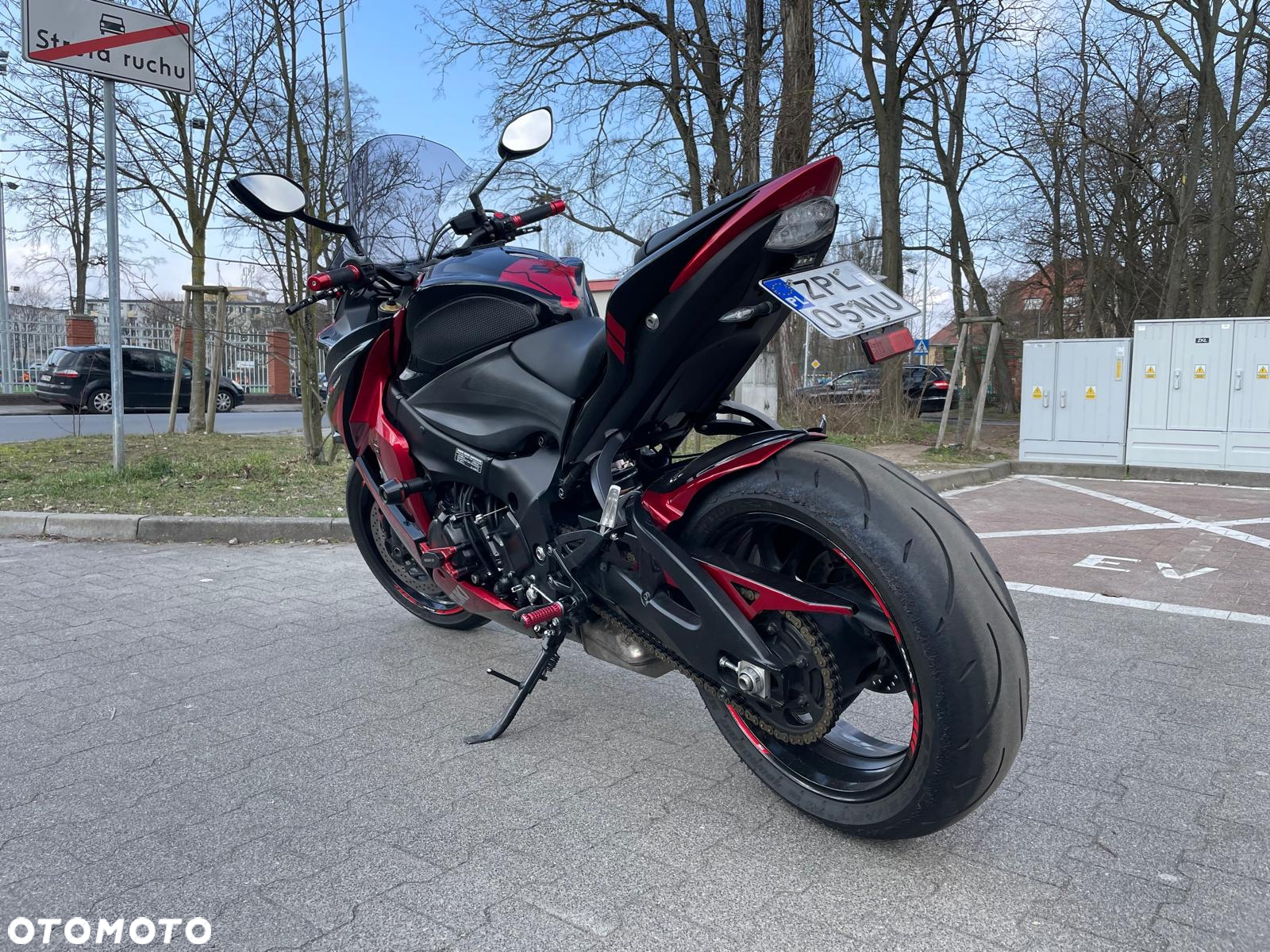 Suzuki GSX 1000 - 5