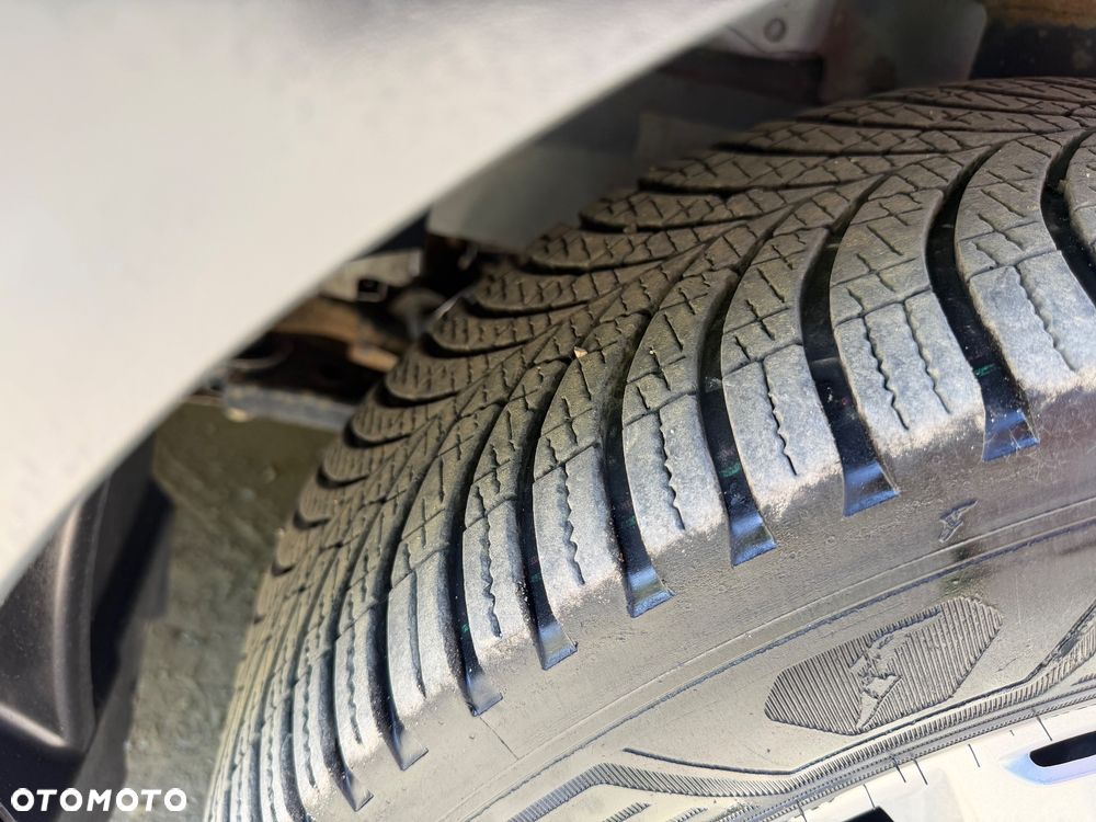 Ford TRANSIT 7os. - 26