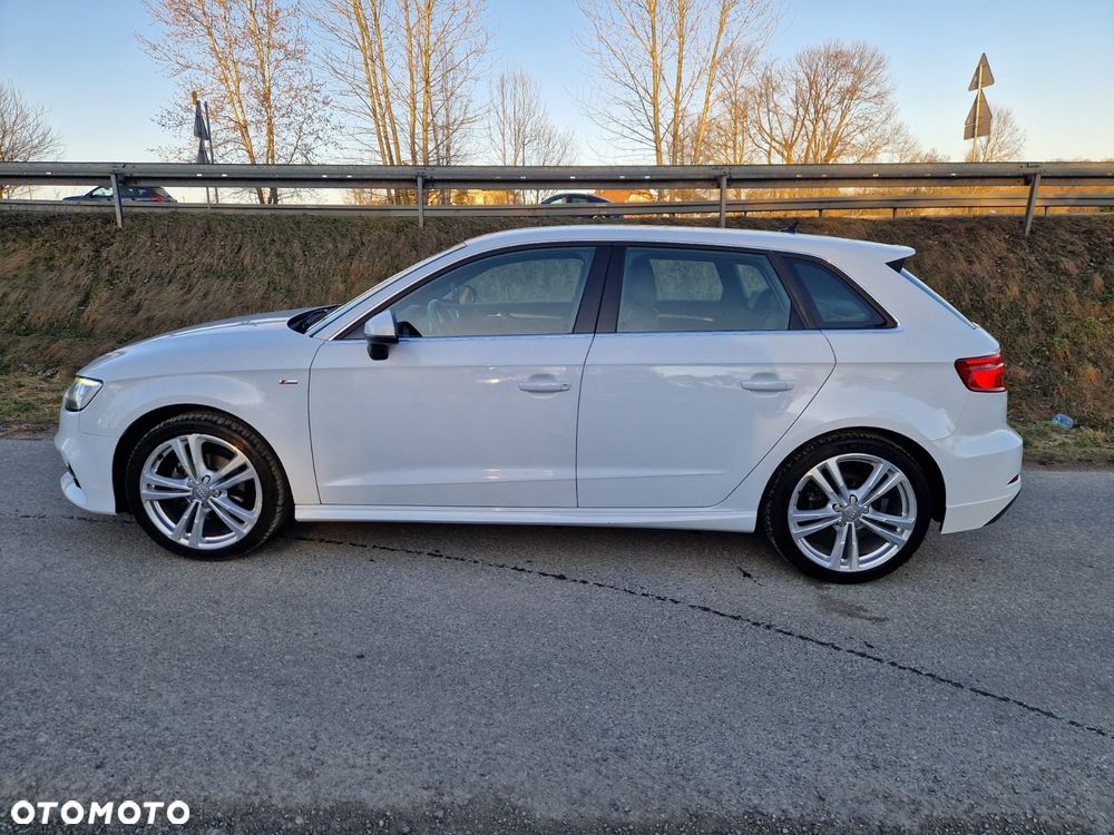 Audi A3 Sportback - 2