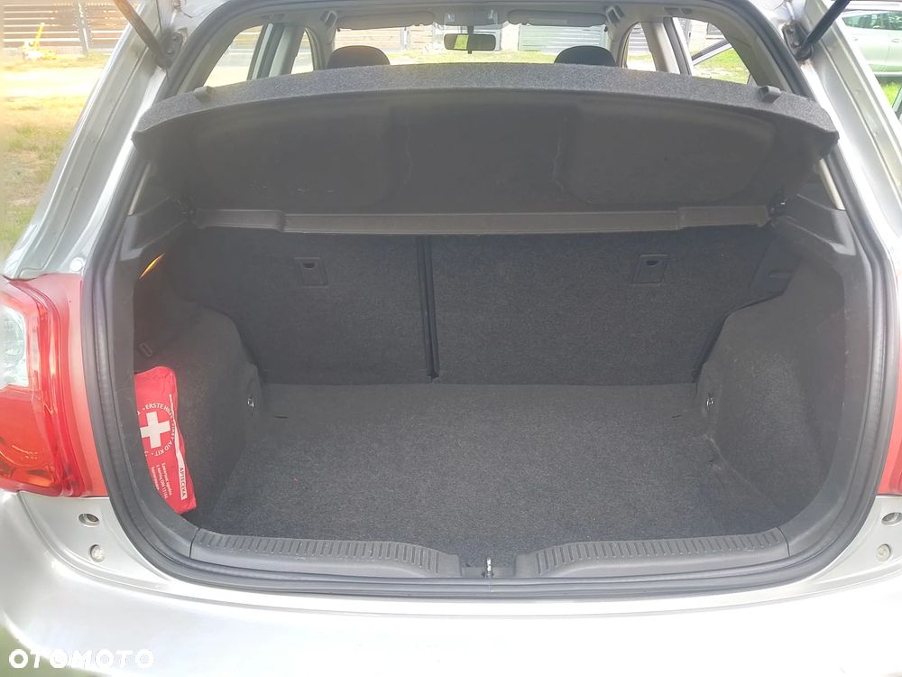 Toyota Auris 1.6 Premium - 5