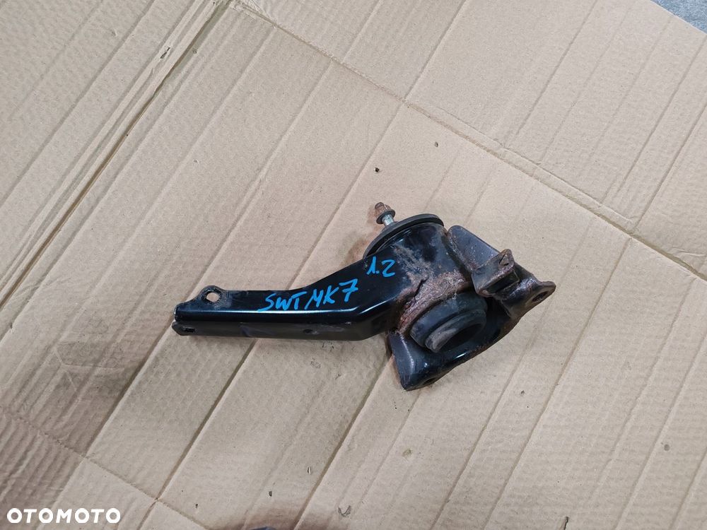 Łapa poduszka silnika prawa 1.2 Suzuki Swift MK7 10-16 - 3