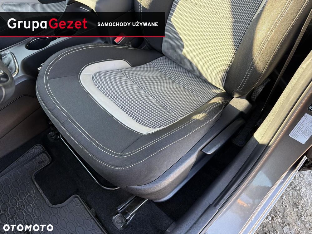 Kia Ceed 1.6 GDI L - 12