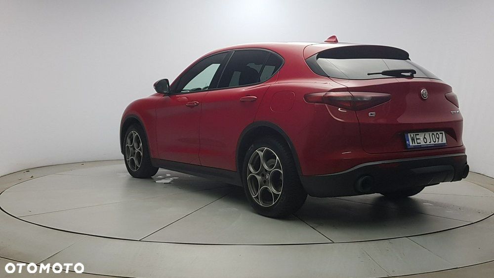 Alfa Romeo Stelvio - 5