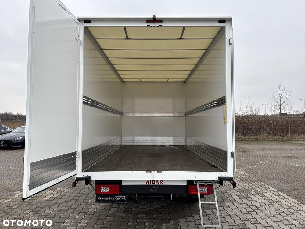 Mercedes-Benz Sprinter - 19