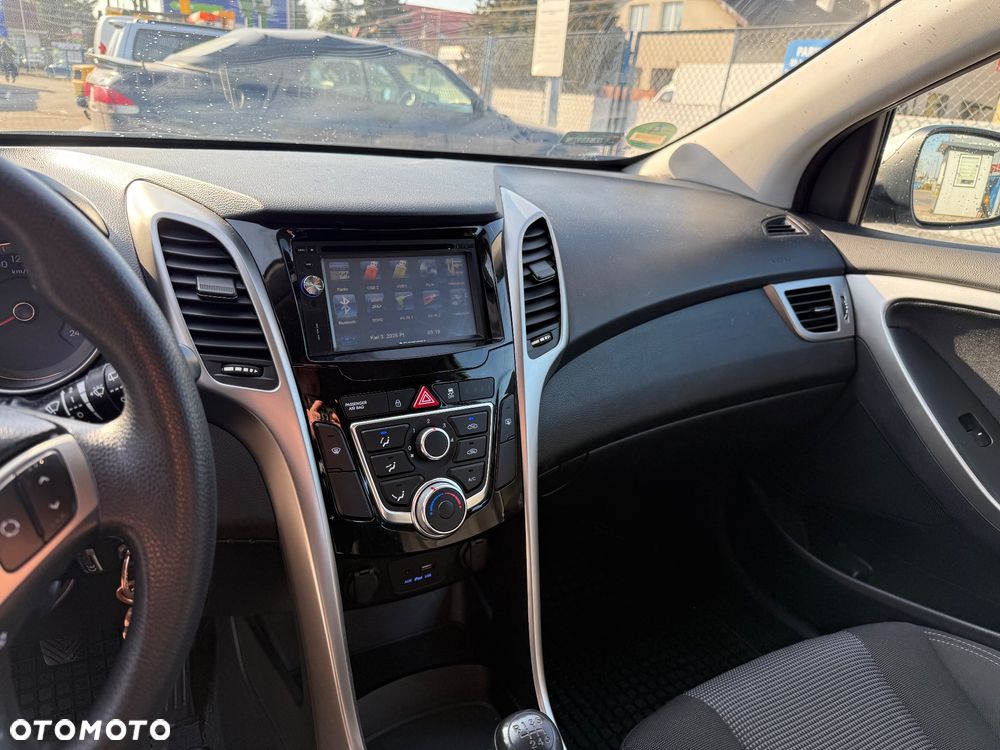 Hyundai i30 1.6 CRDi Classic - 8