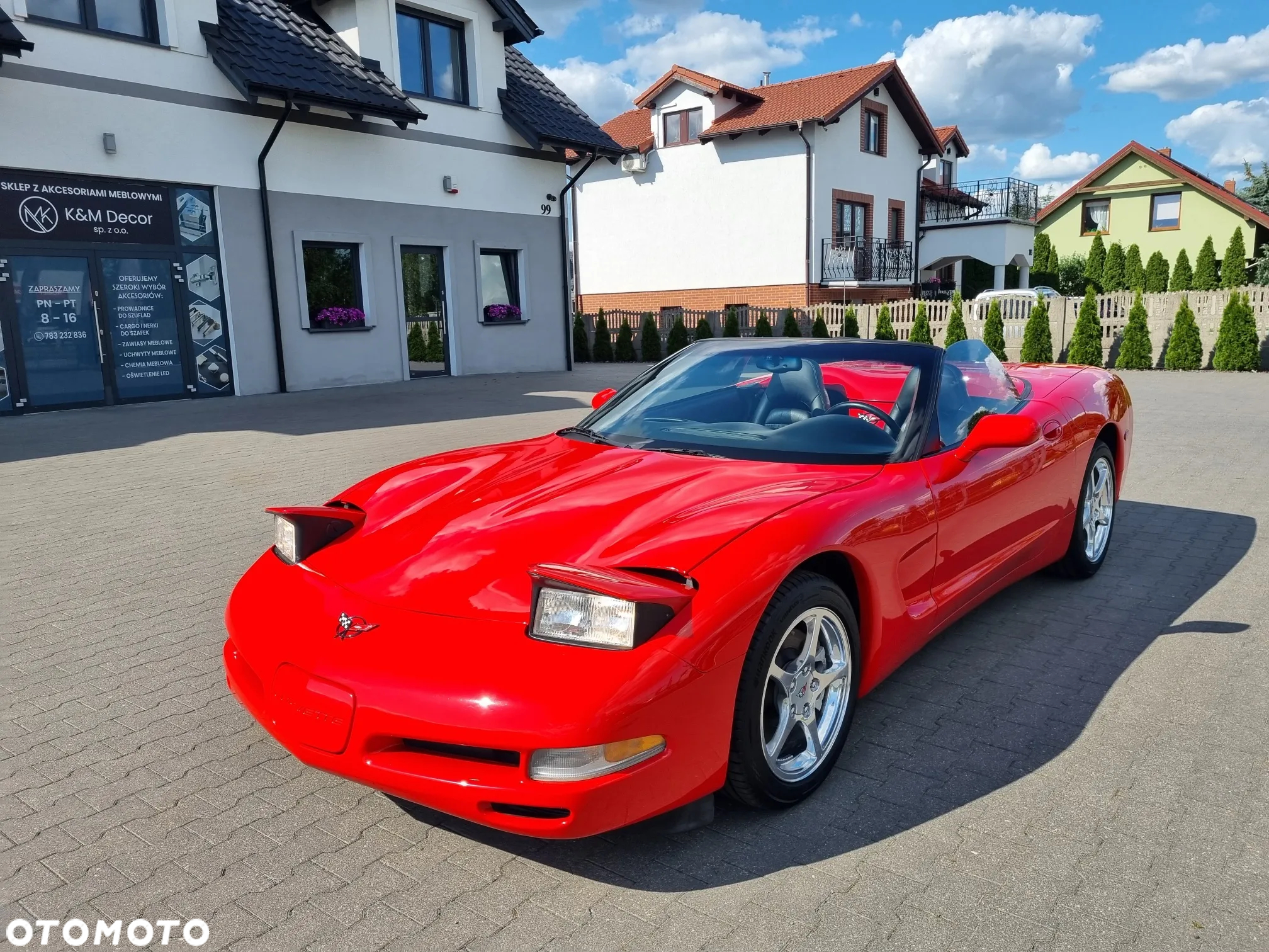Chevrolet Corvette - 21