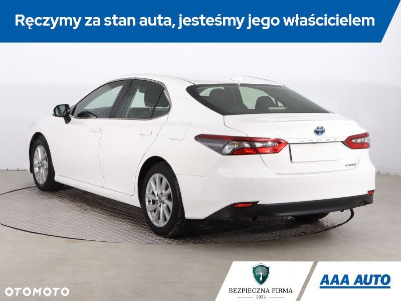 Toyota Camry - 6