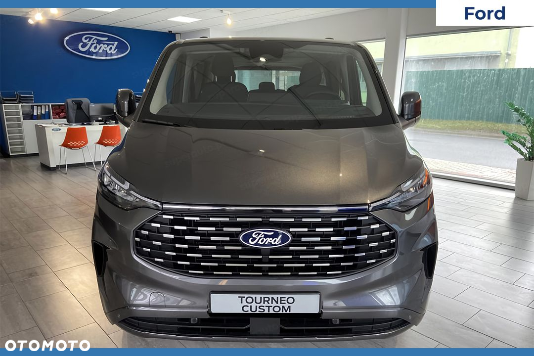 Ford Tourneo Custom - 3