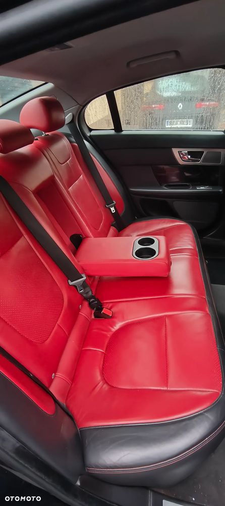 Jaguar XF 3.0 V6 D S Premium Luxury - 11