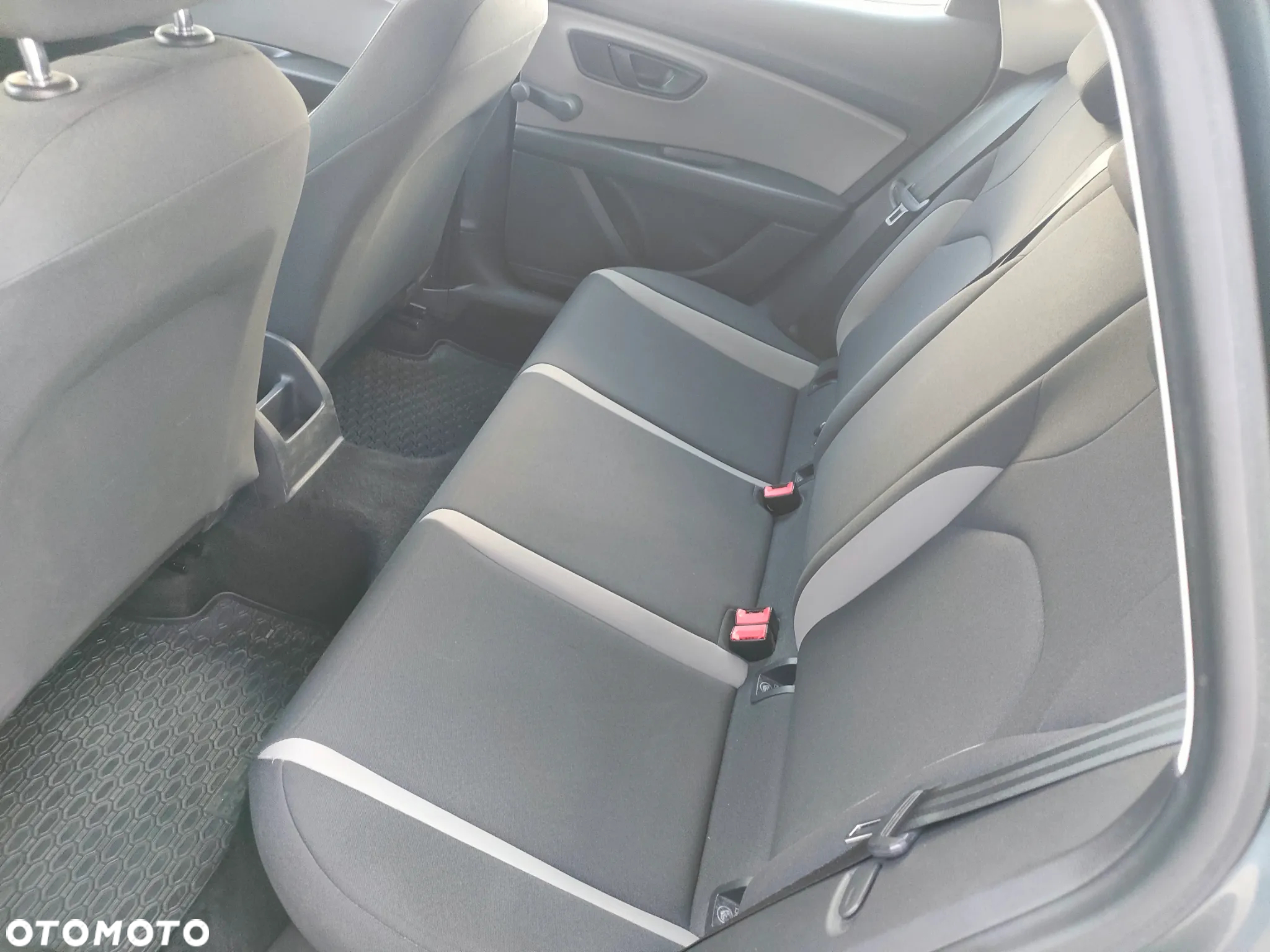 Seat Leon 1.6 TDI Style - 6