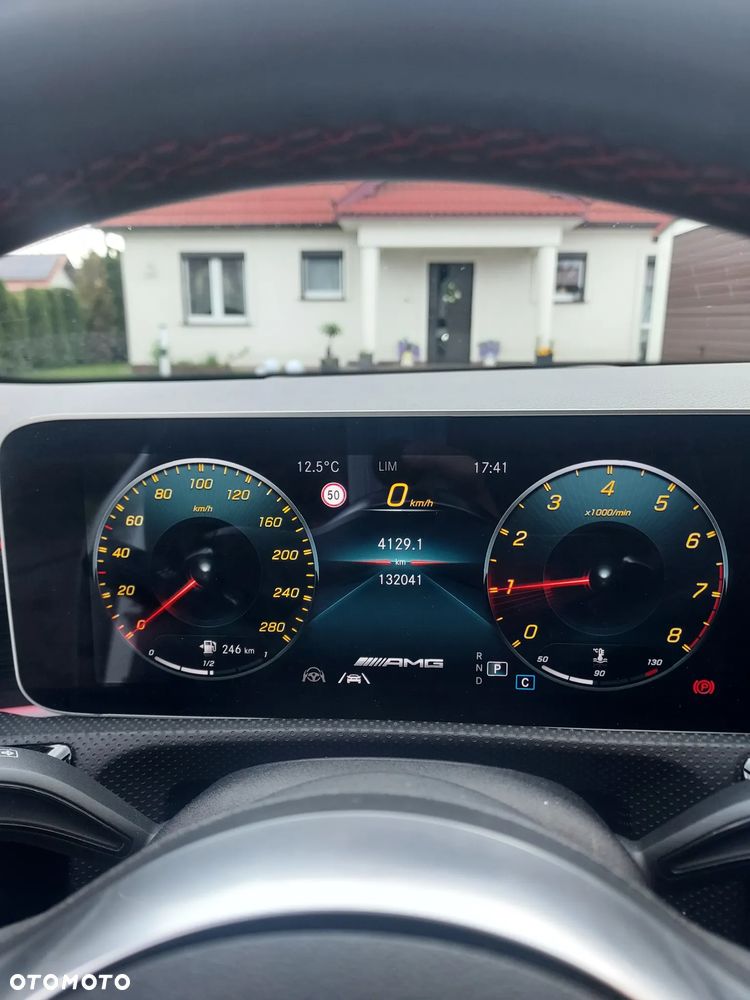 Mercedes-Benz CLA AMG 35 4Matic B AMG Speedshift 7G-DCT - 18