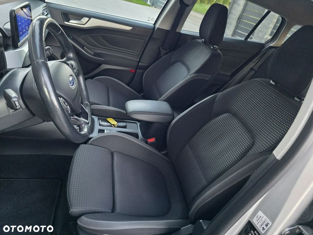 Ford Focus - 21