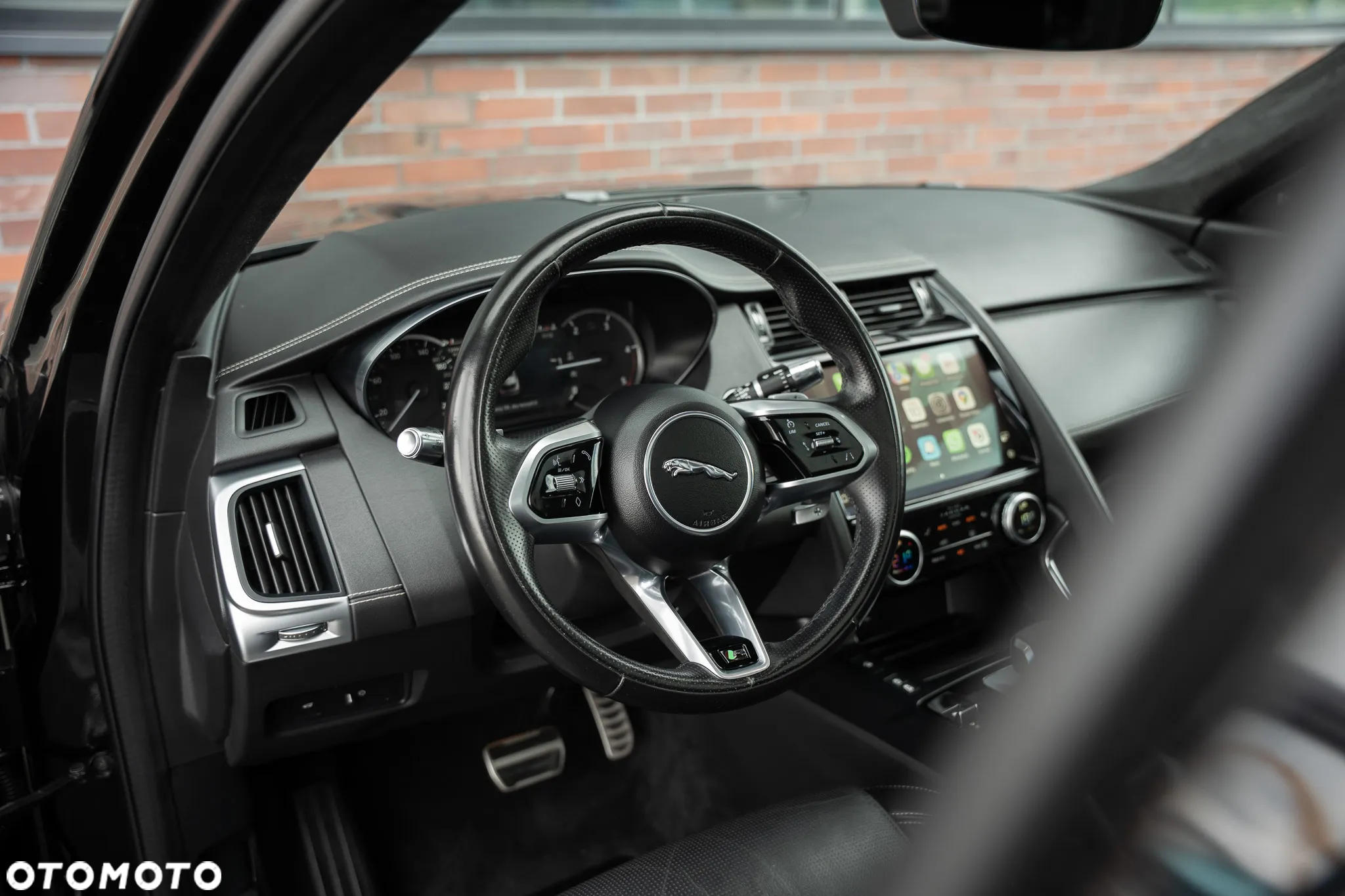 Jaguar E-Pace D200 AWD R-Dynamic - 20