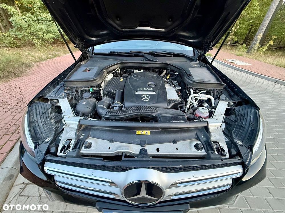 Mercedes-Benz GLC 350 e 4Matic 7G-TRONIC AMG Line - 16