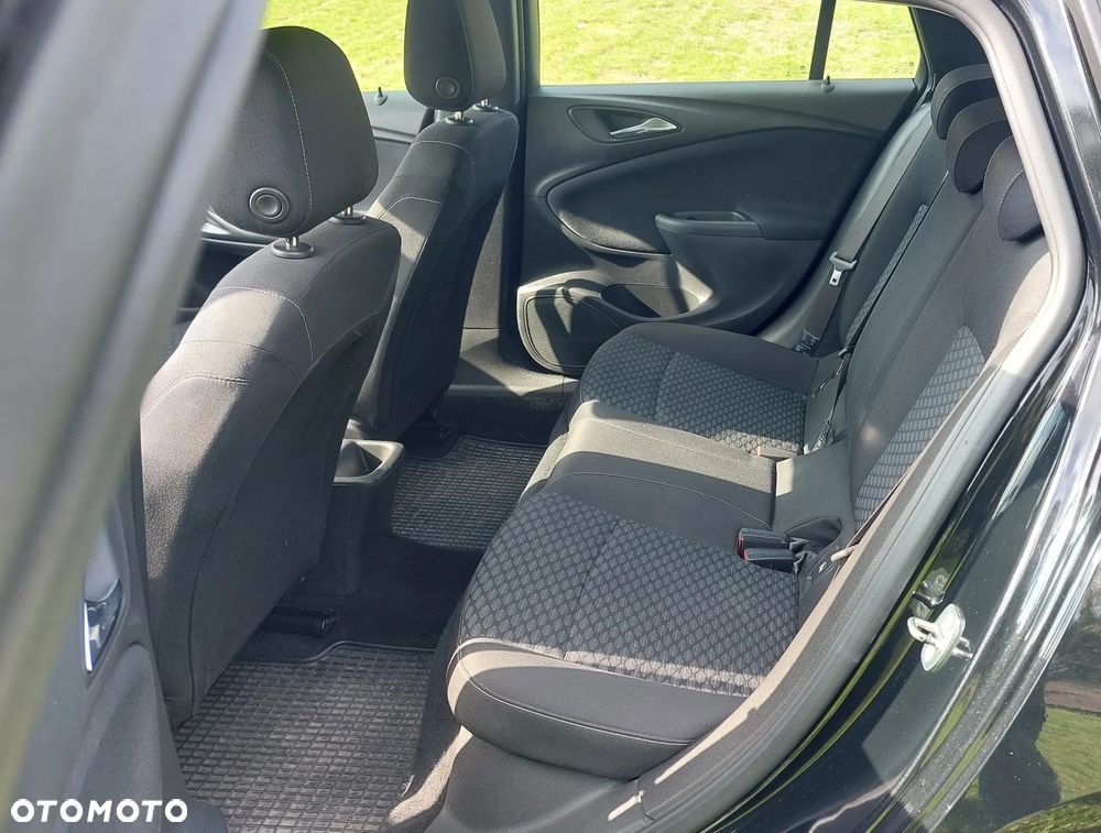 Opel Astra - 16