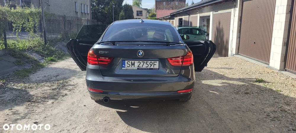 BMW Seria 3 320d xDrive - 6