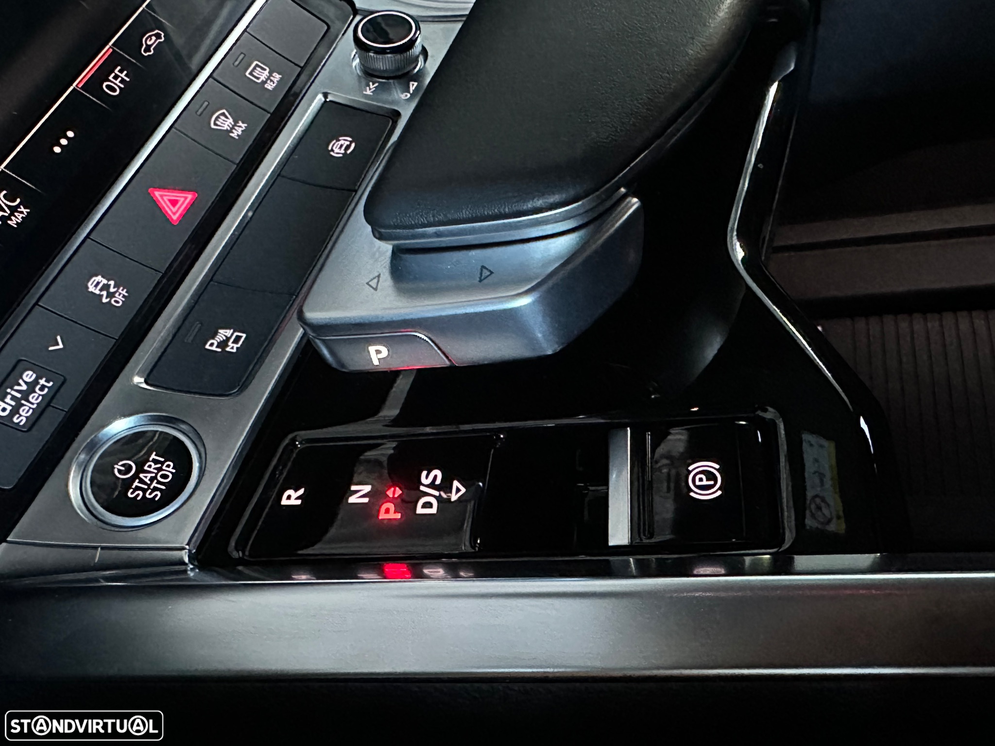 Audi Q8 e-Tron 50 quattro S line - 36