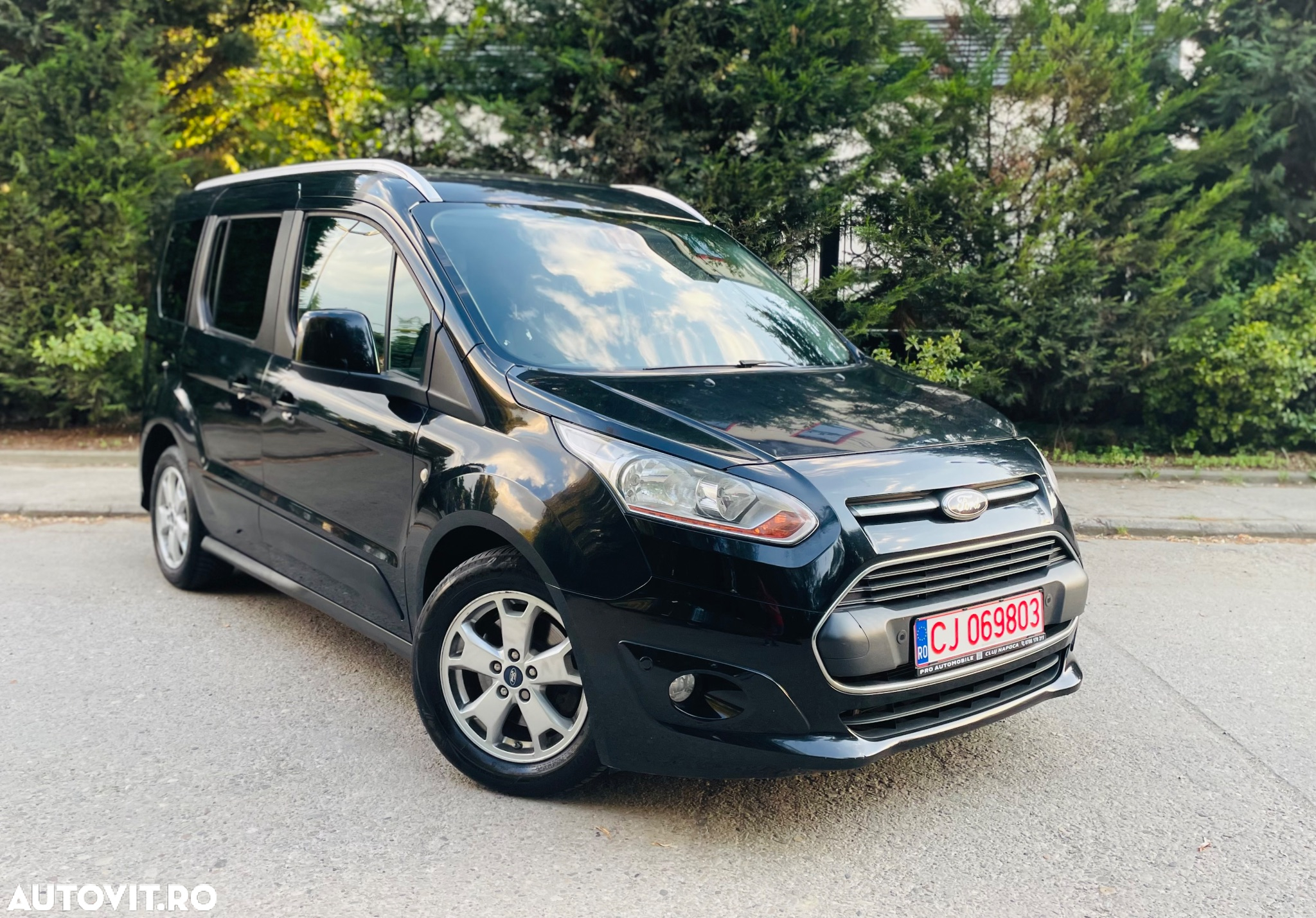 Ford Tourneo Connect 1.6 TDCi Start-Stop Titanium - 22