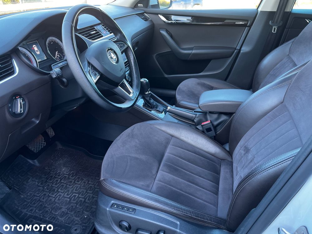 Skoda Octavia 2.0 TDI L&K DSG - 14
