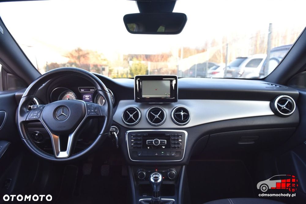 Mercedes-Benz CLA - 21