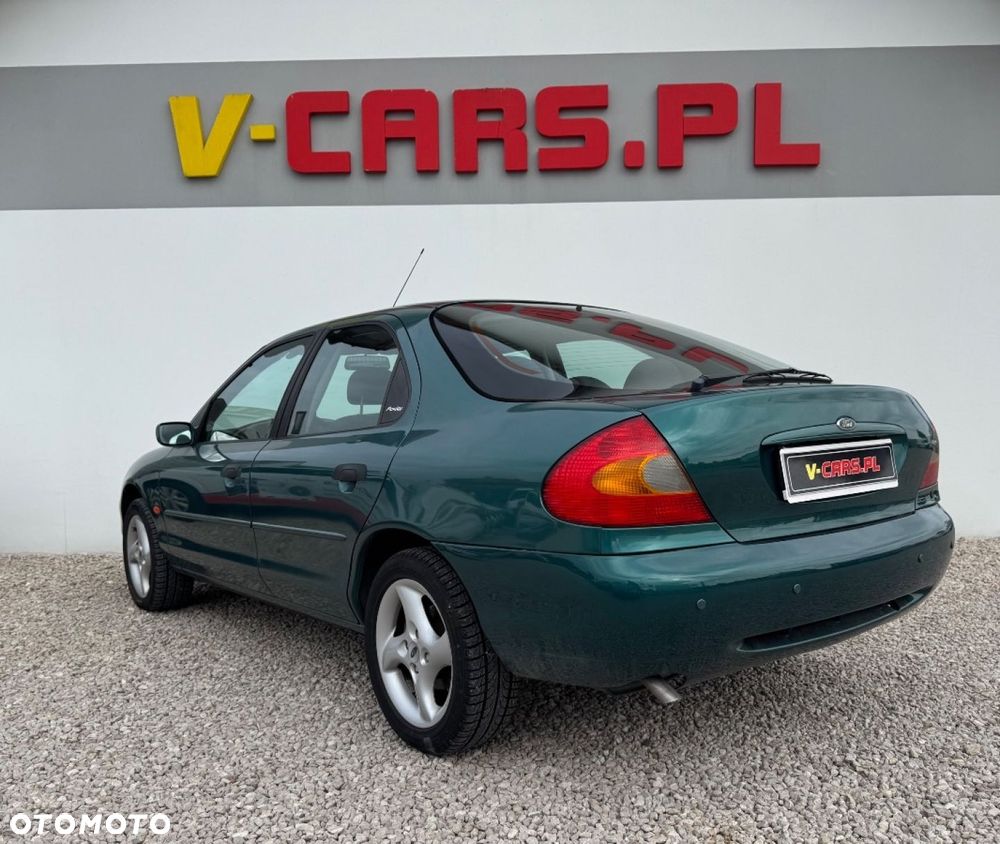 Ford Mondeo - 17