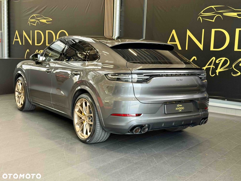 Porsche Cayenne Turbo - 9