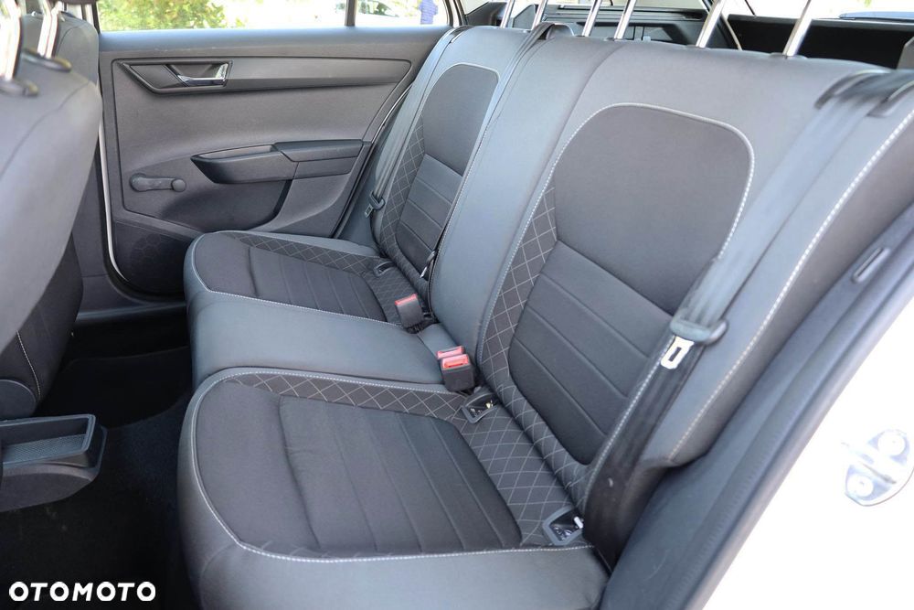 Skoda Fabia 1.0 TSI Ambition - 27