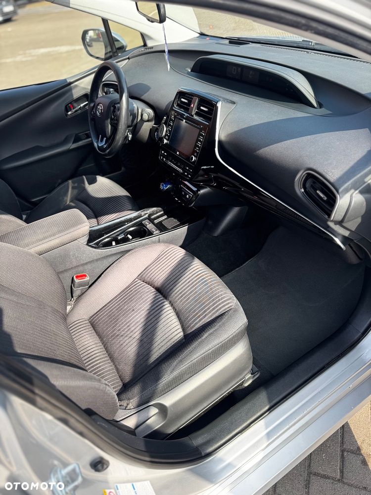 Toyota Prius 1.8 Hybrid Prestige - 16