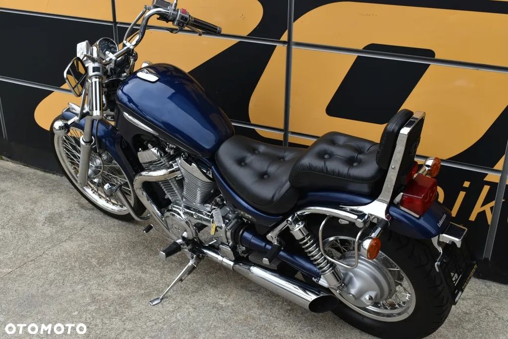 Suzuki Intruder - 9