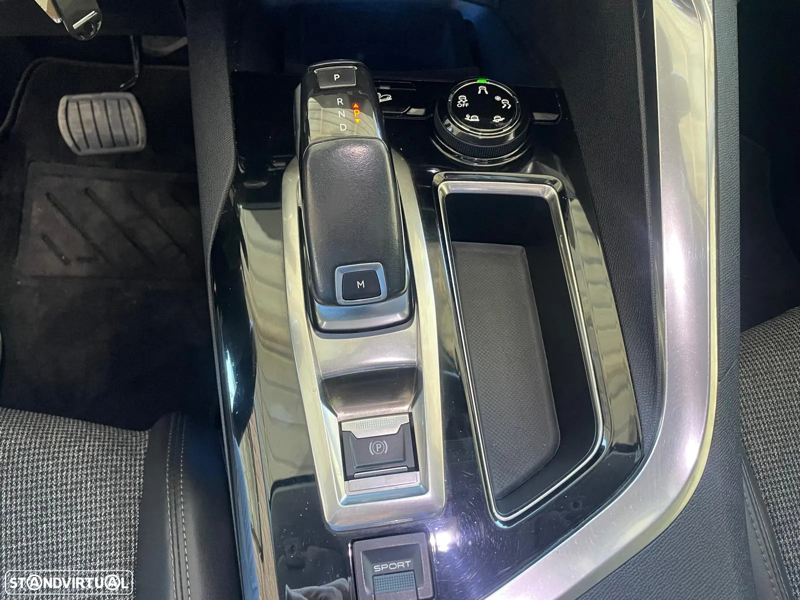 Peugeot 5008 1.6 BlueHDi Allure EAT6 - 16