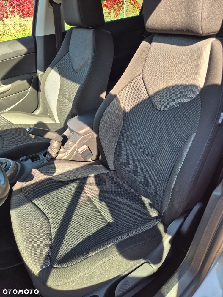 Peugeot 308 HDi FAP 150 Business Line Niveau 2 - 22
