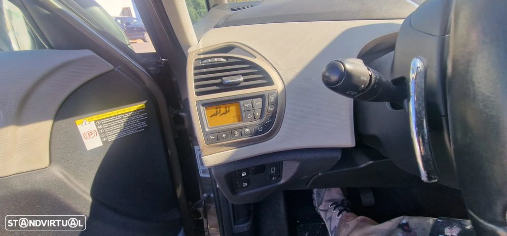 Citroën C4 Grand Picasso 1.6 HDi Exclusive - 5