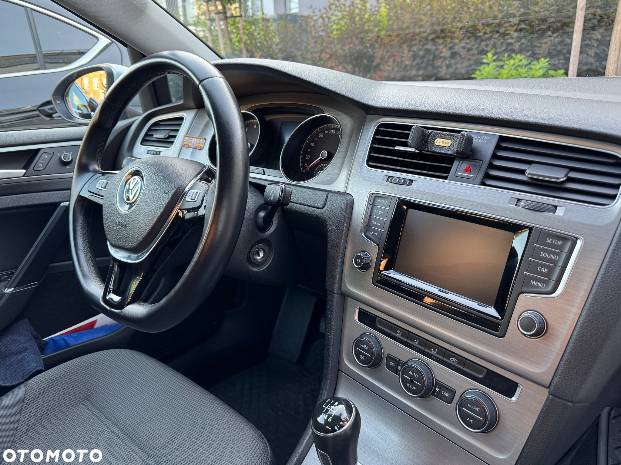 Volkswagen Golf VII 1.2 TSI BMT Comfortline - 6