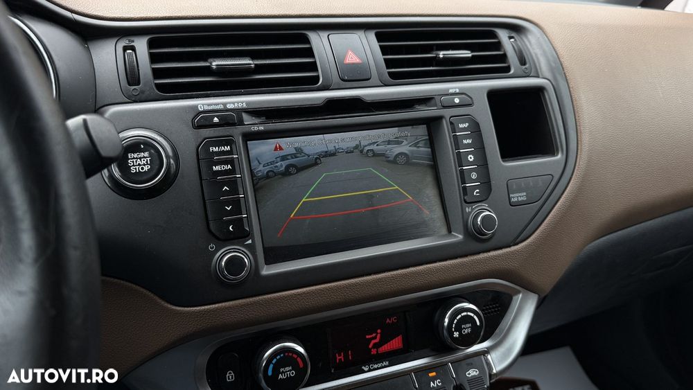 Kia Rio - 16