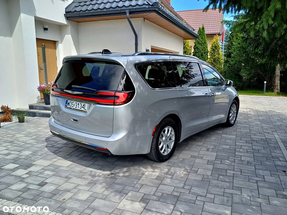 Chrysler Pacifica - 26