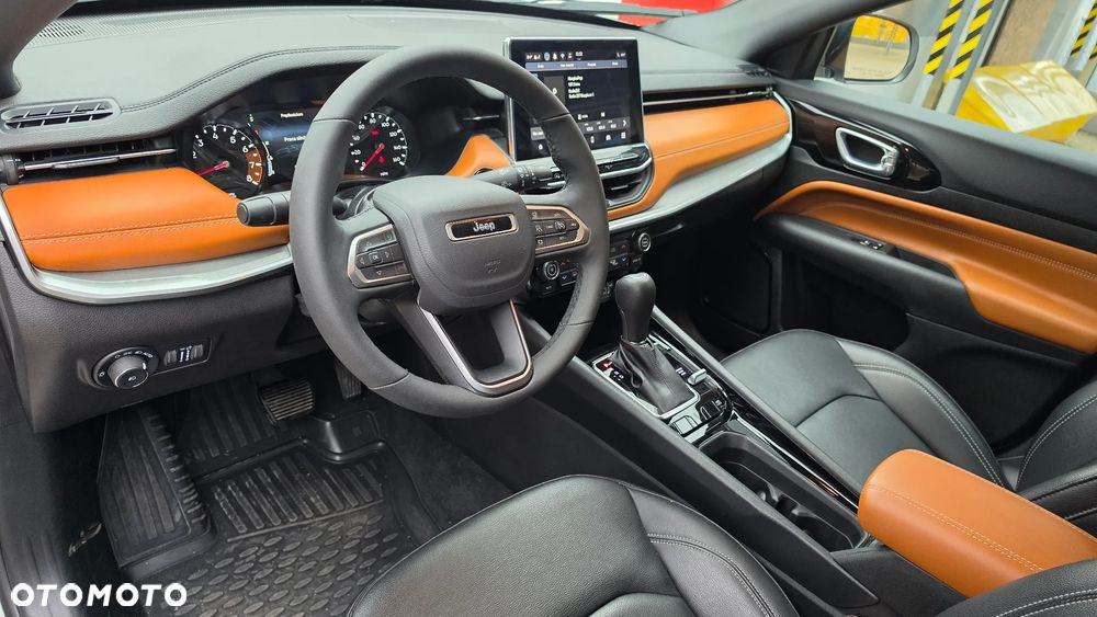 Jeep Compass - 14