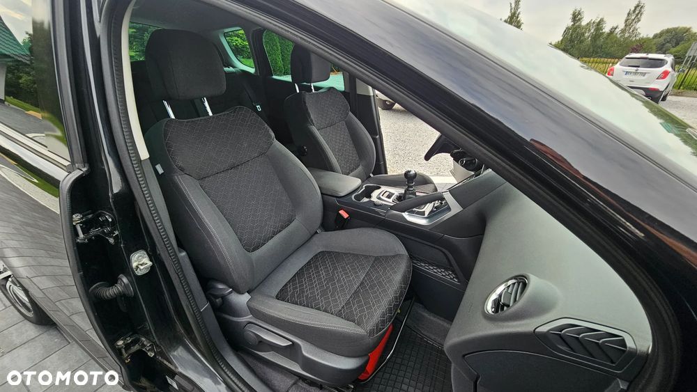 Peugeot 3008 - 17