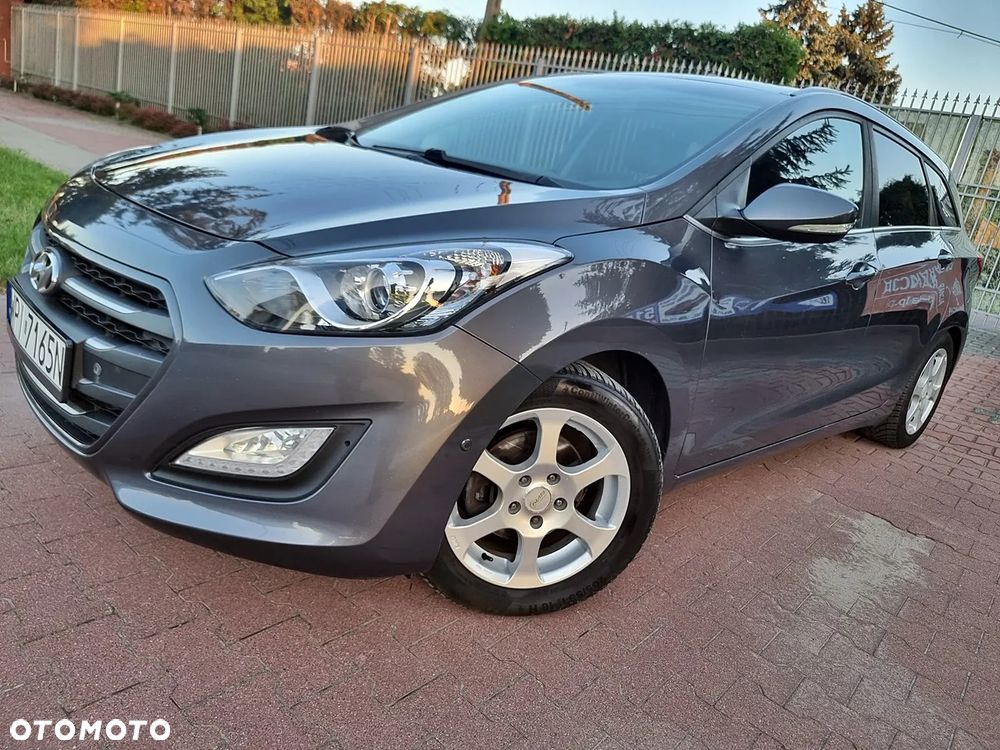 Hyundai i30 blue Kombi 1.6 GDi Style - 15