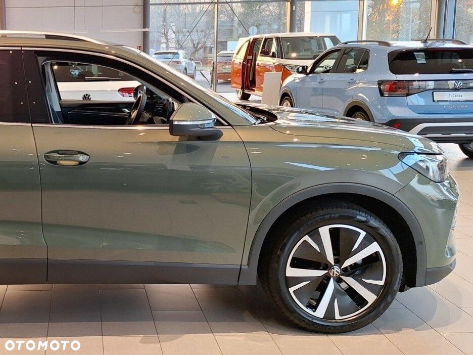 Volkswagen Tiguan - 9
