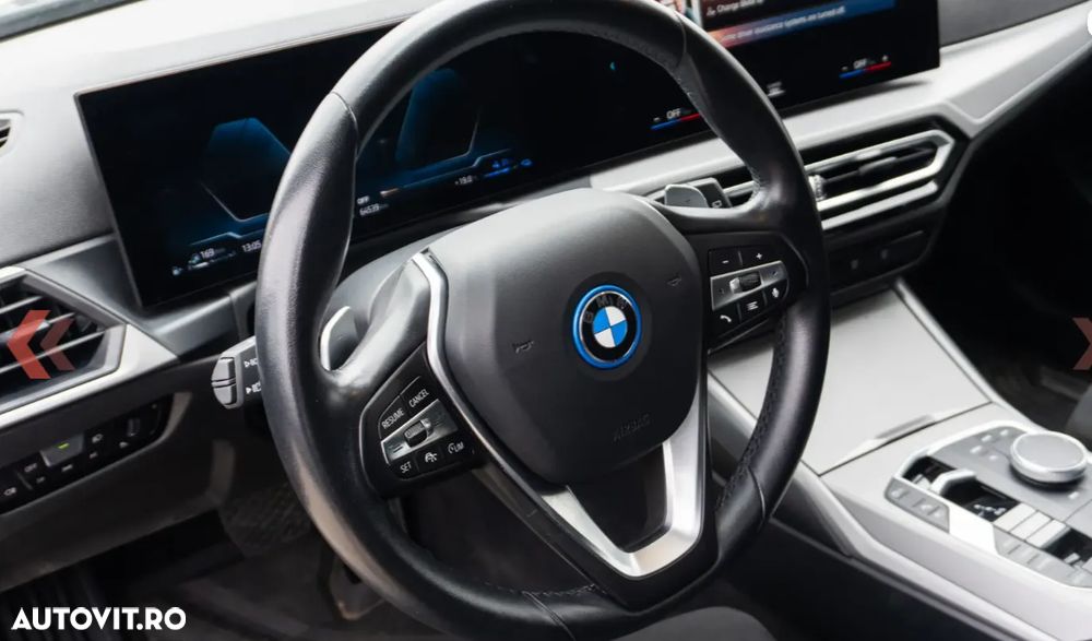 BMW Seria 3 320e Aut. Advantage - 27