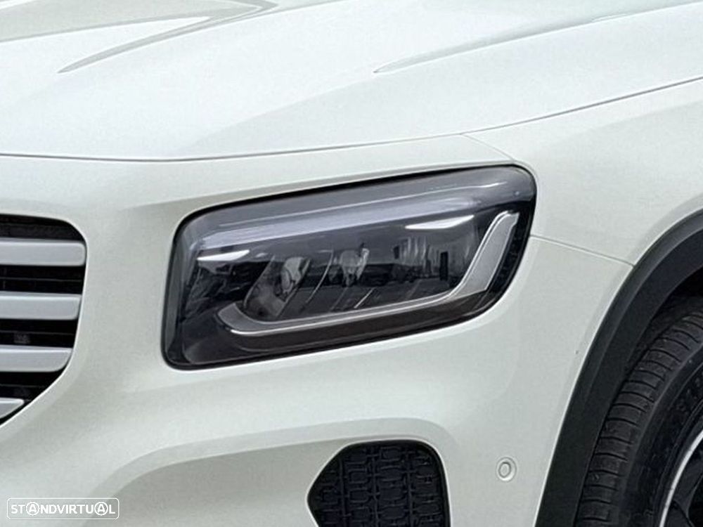 Mercedes-Benz GLB 180 d Progressive — fotografia 3